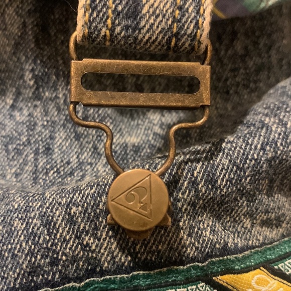 VINTAGE GUESS Denim Drawstring Backpack - Picture 3 of 6